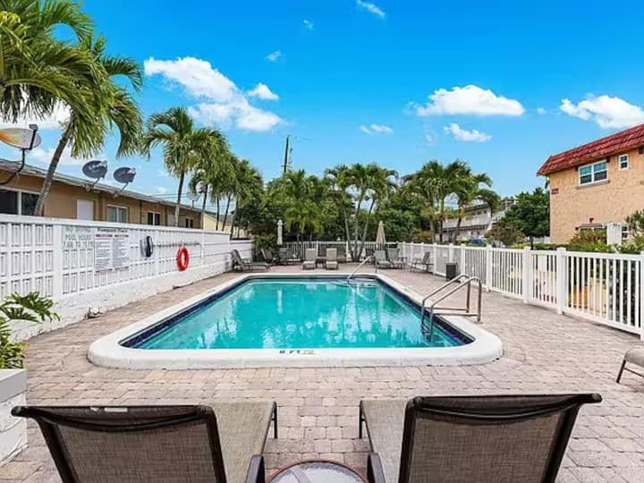 Lovely 2 Bedroom Condo In Pompano Beach - Lighthouse Point, FL