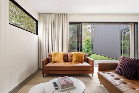 Top Airbnb: The Corner House - Bushland Views – Walk to Town in Margaret River