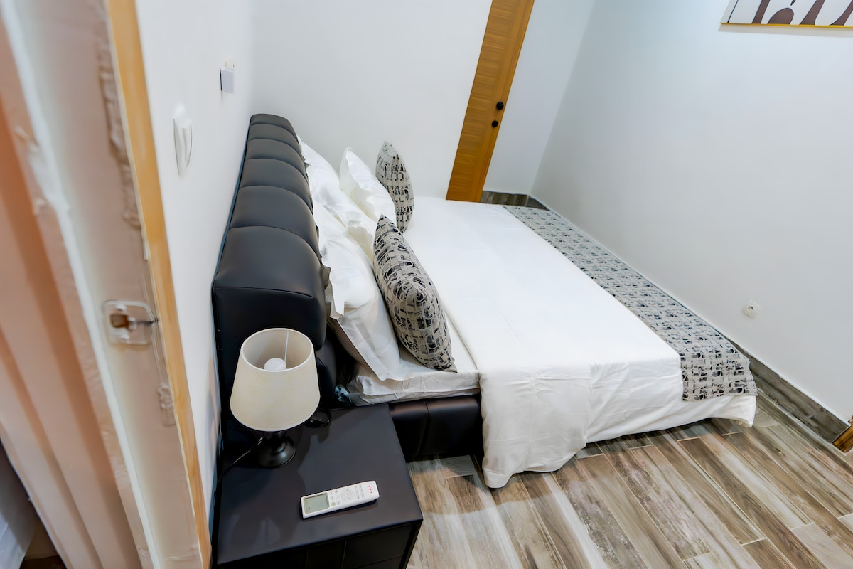 Bedroom image 2