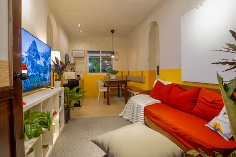 Stylish Home 5 Mins to Calle Crisologo • Parking