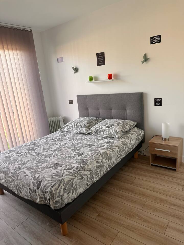 Dhomë gjumi 2