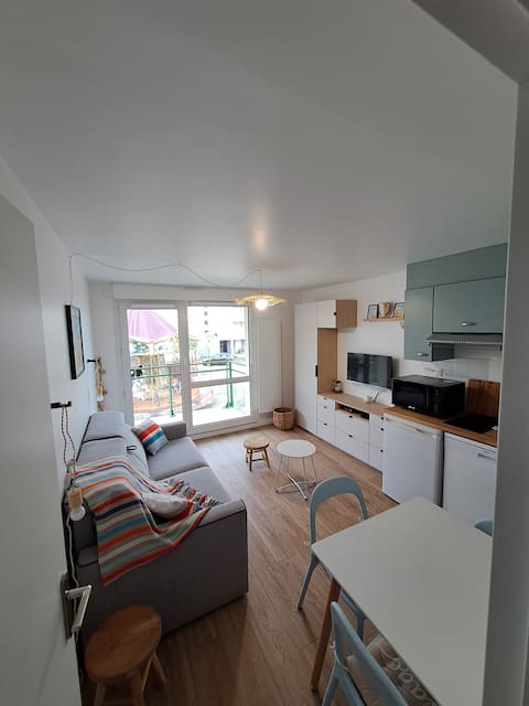Annonce Airbnb populaire: At Petit Wissant, sea view and private parking à Wissant