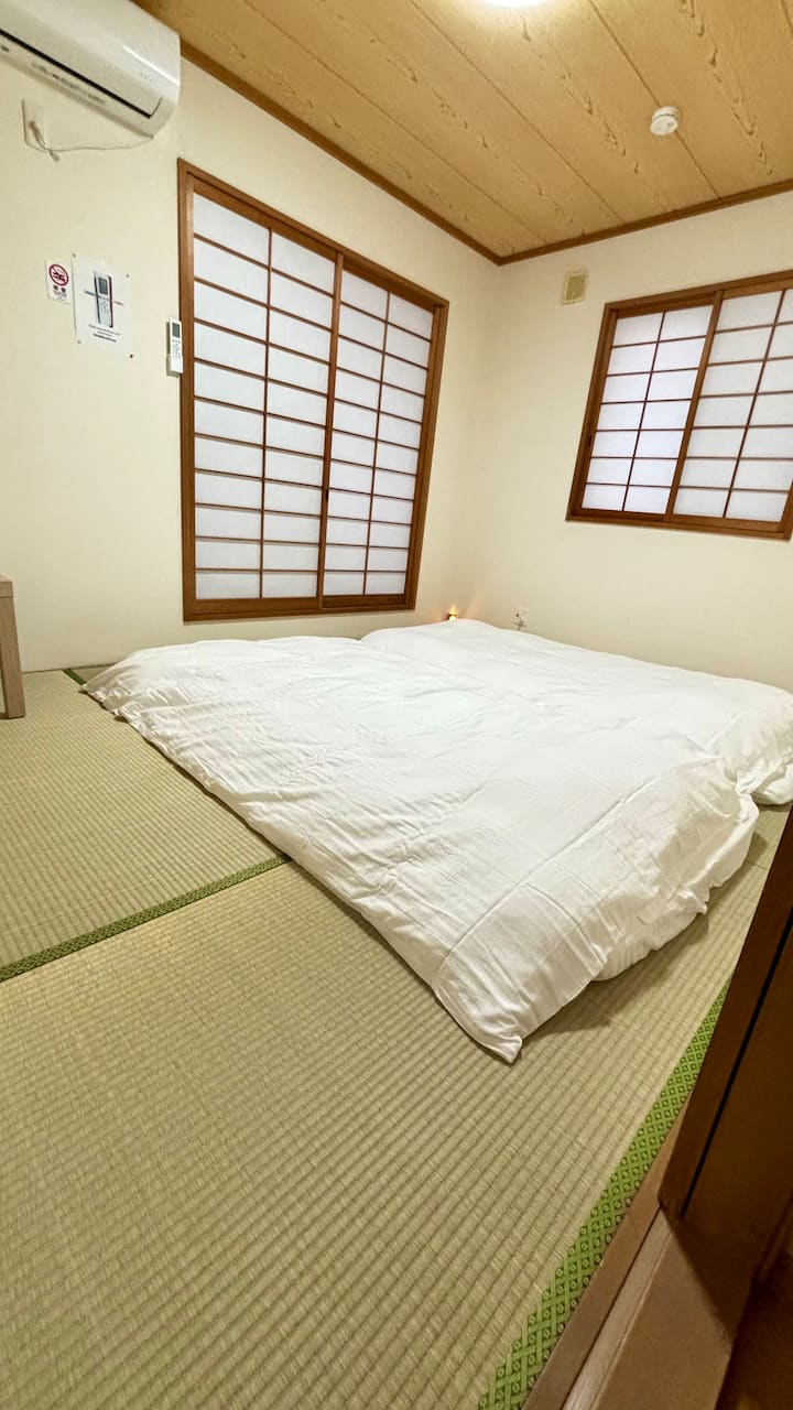 غرفة النوم 2