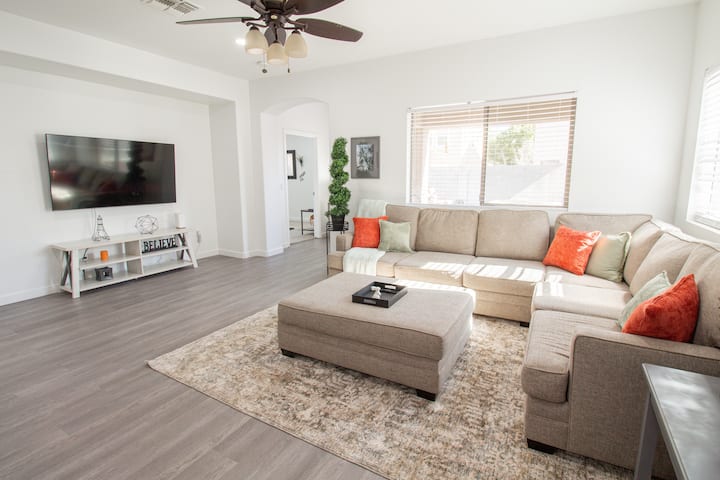 Warm Family Oasis Goodyear - Near Spring Training - Litchfield Park, AZ