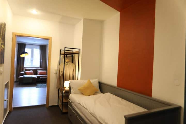 საძინებელი 1