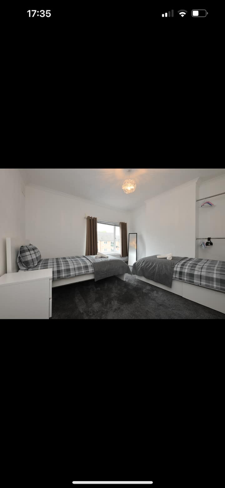 საძინებელი 1