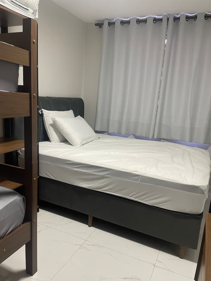 غرفة النوم 1