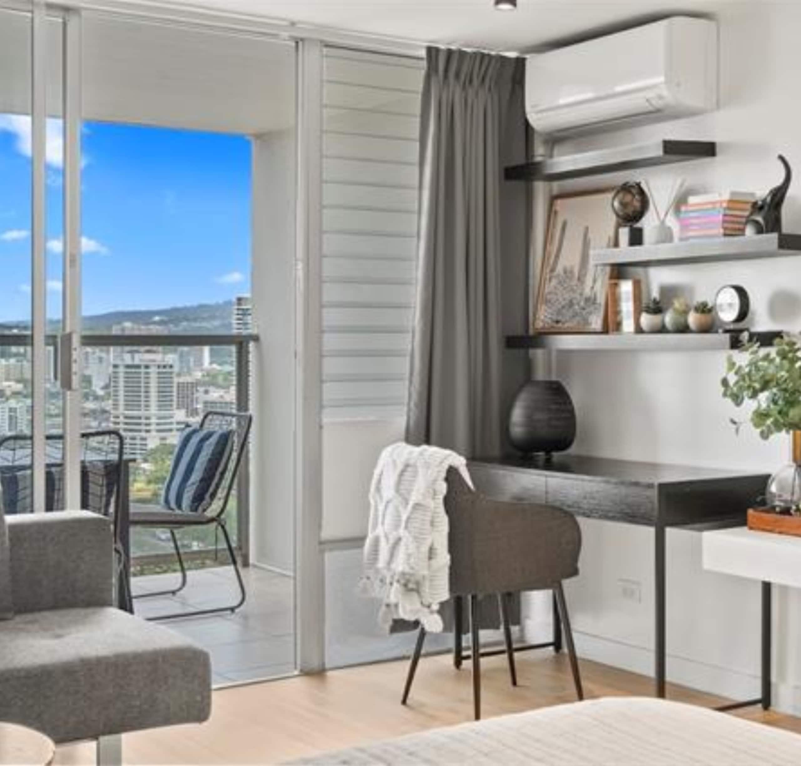 Condo in Honolulu · ★4.97 · Studio · 1 bed · 1 private bath - Image 3