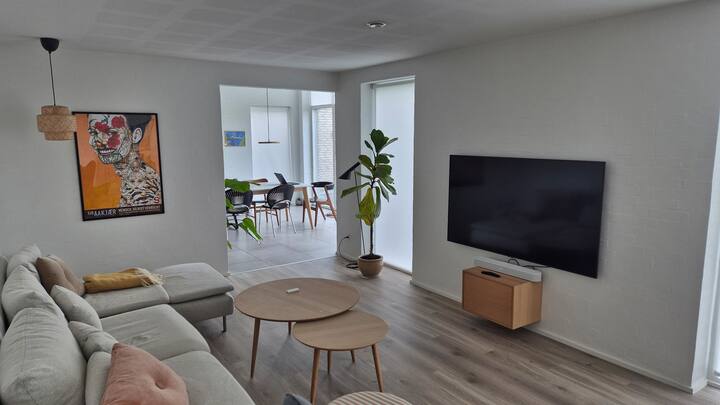 Nyt Hus I Hyggelige Omgivelser - 콜링