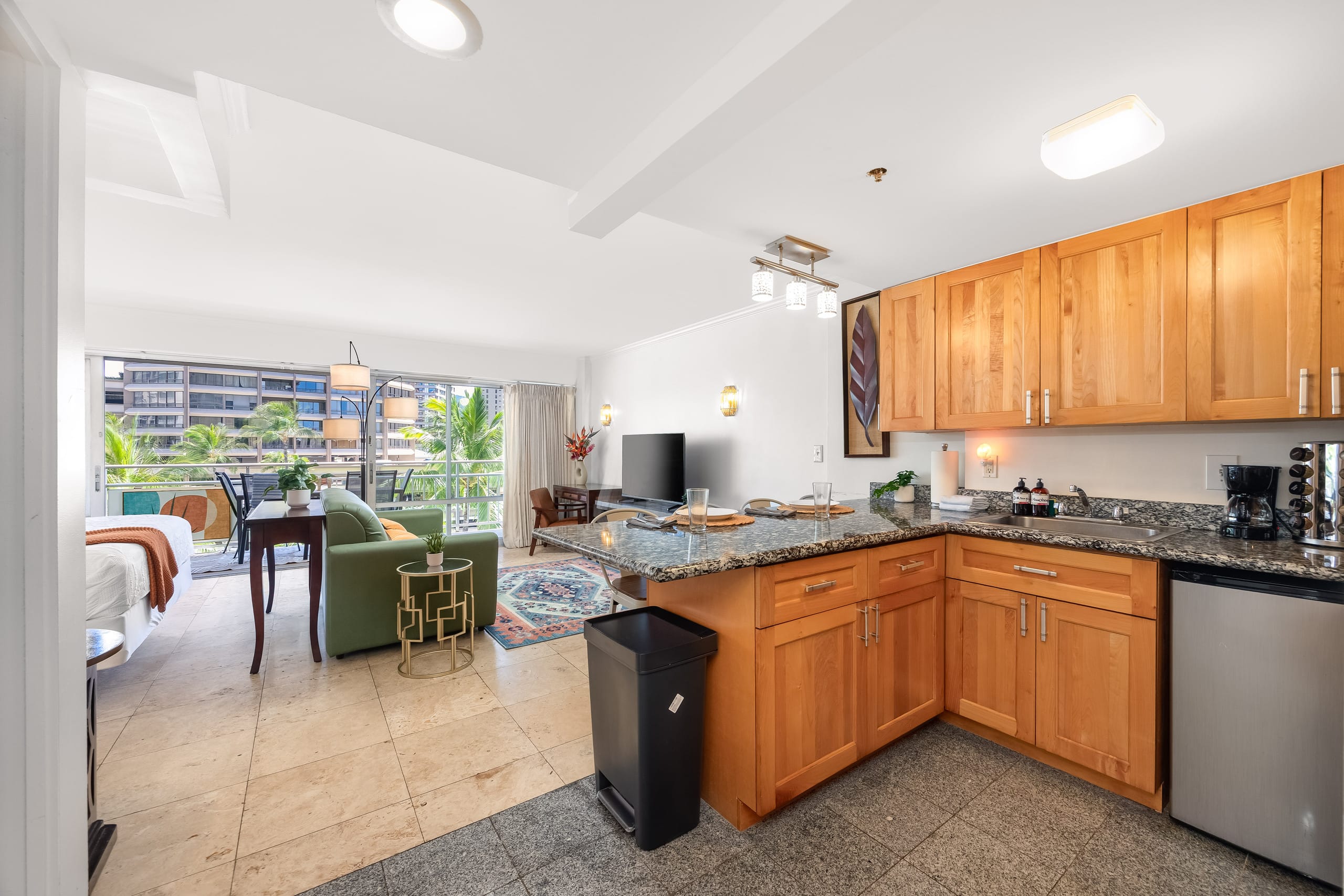 Condo in Honolulu · ★4.86 · Studio · 3 beds · 1 bath - Image 30
