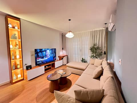 Central 2BR Apartment in Golden Gates