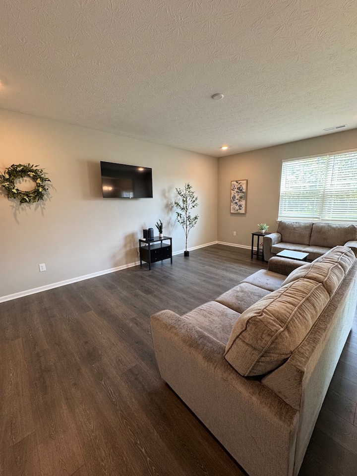 Trailside Clubhouse Estate - Zionsville