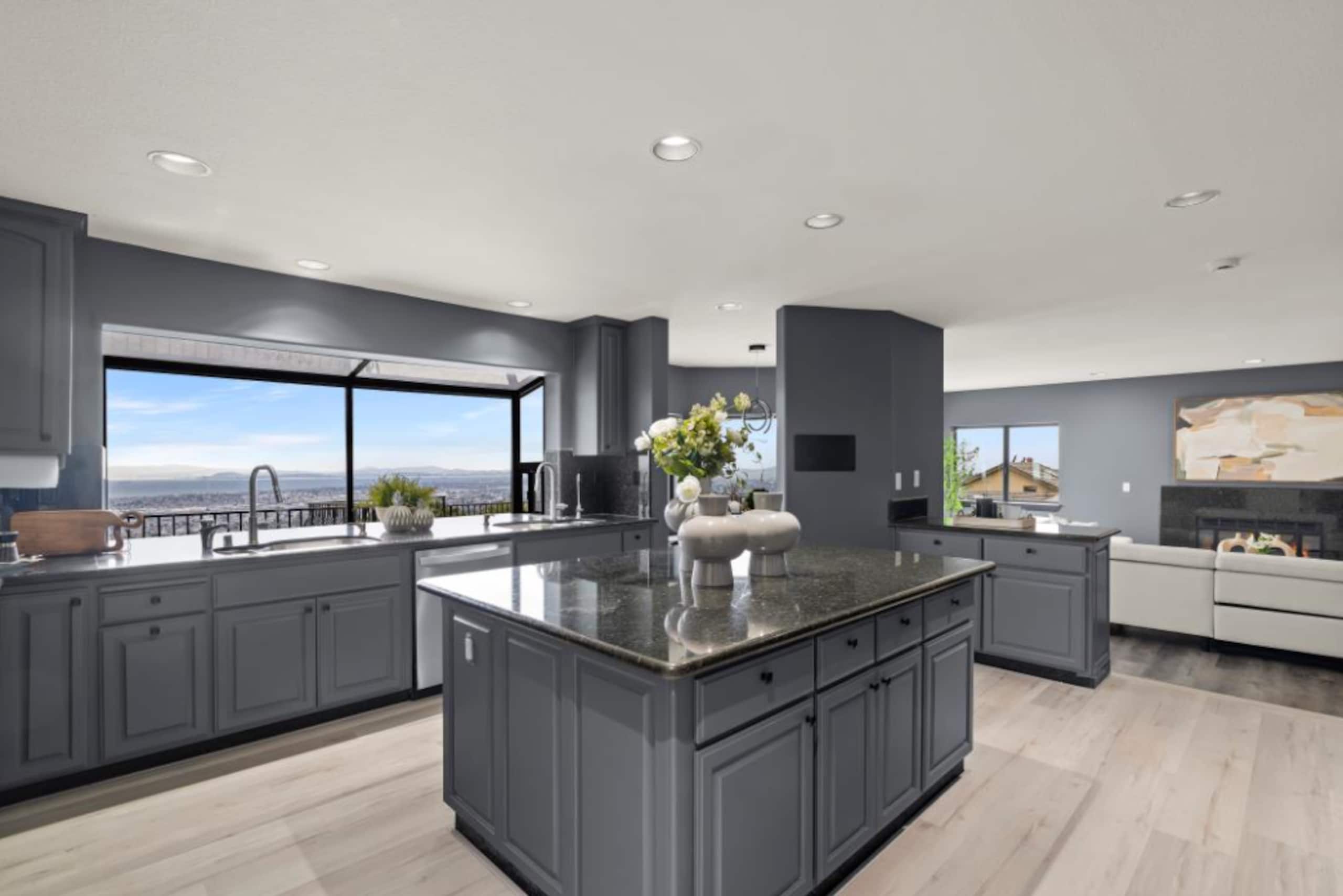 Golden Horizon Estate SF Bay Views & Bridge - Photo 14