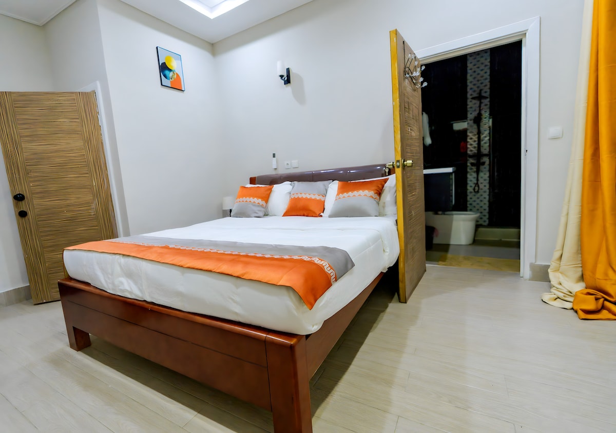 Bedroom 2 image 1