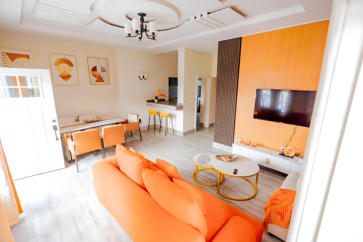Living room image 2