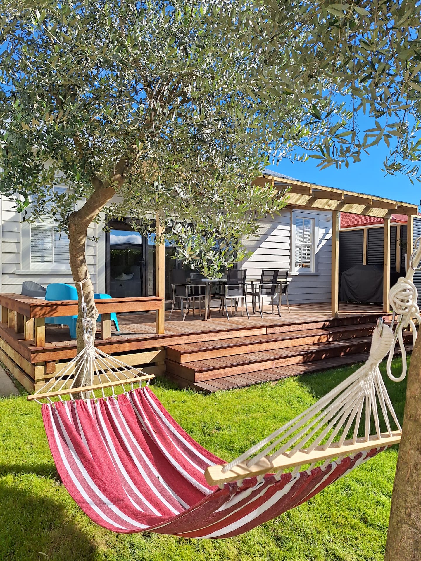 Railway Retreat — 2 Mins Town & Hauraki Rail Trail 1
