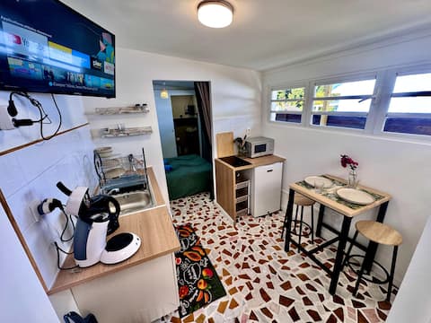 Popular Airbnb listing: Cozy cocoon - Independent accommodation with terrace in Le Tampon