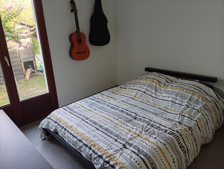 Dhomë gjumi 2