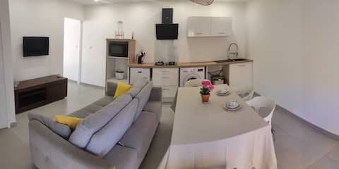 Successful Airbnb property: The Lookali - F2 in Etang-Salé in L'étang Salé