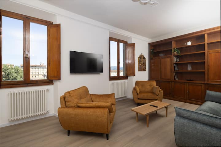 Serristori Riverside Apartment - Florence