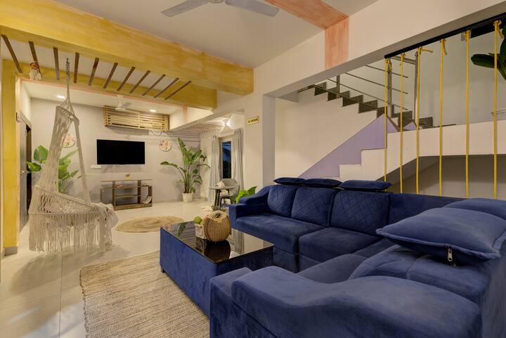 Living room image 2