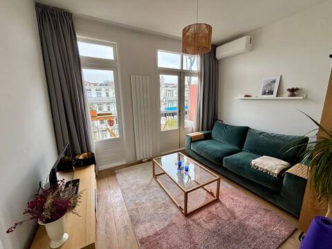 Top performing Airbnb: Apartment with rooftop terrace in Landlust Zuid