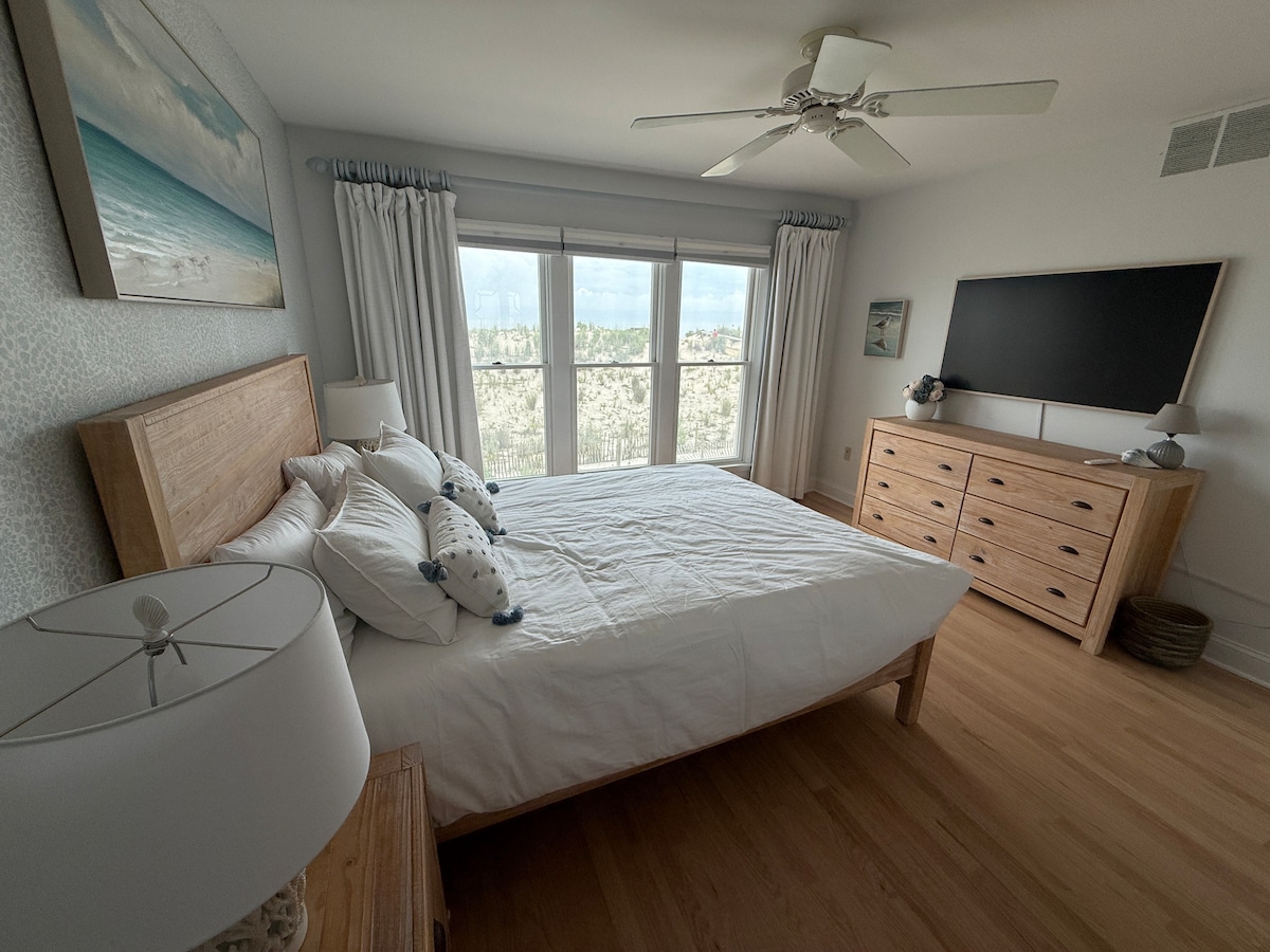 намира се на втория етаж
