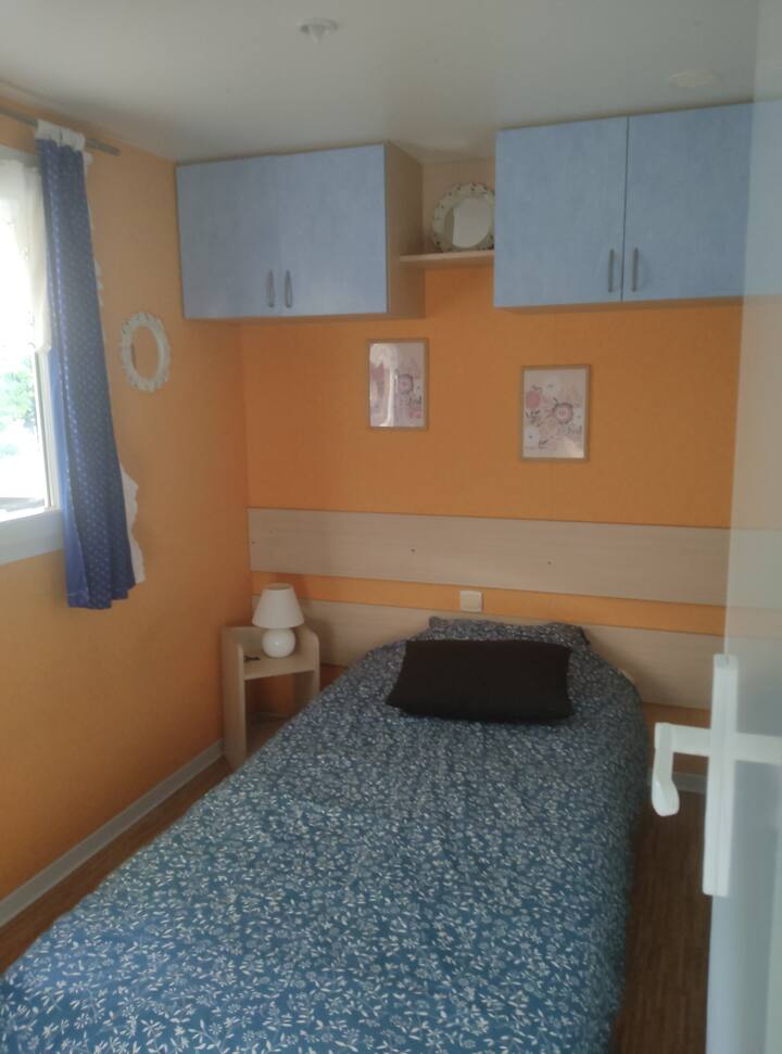 Dhomë gjumi 2