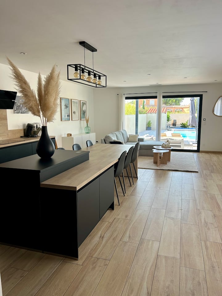 เลานจ์ที่สว่างสดใส