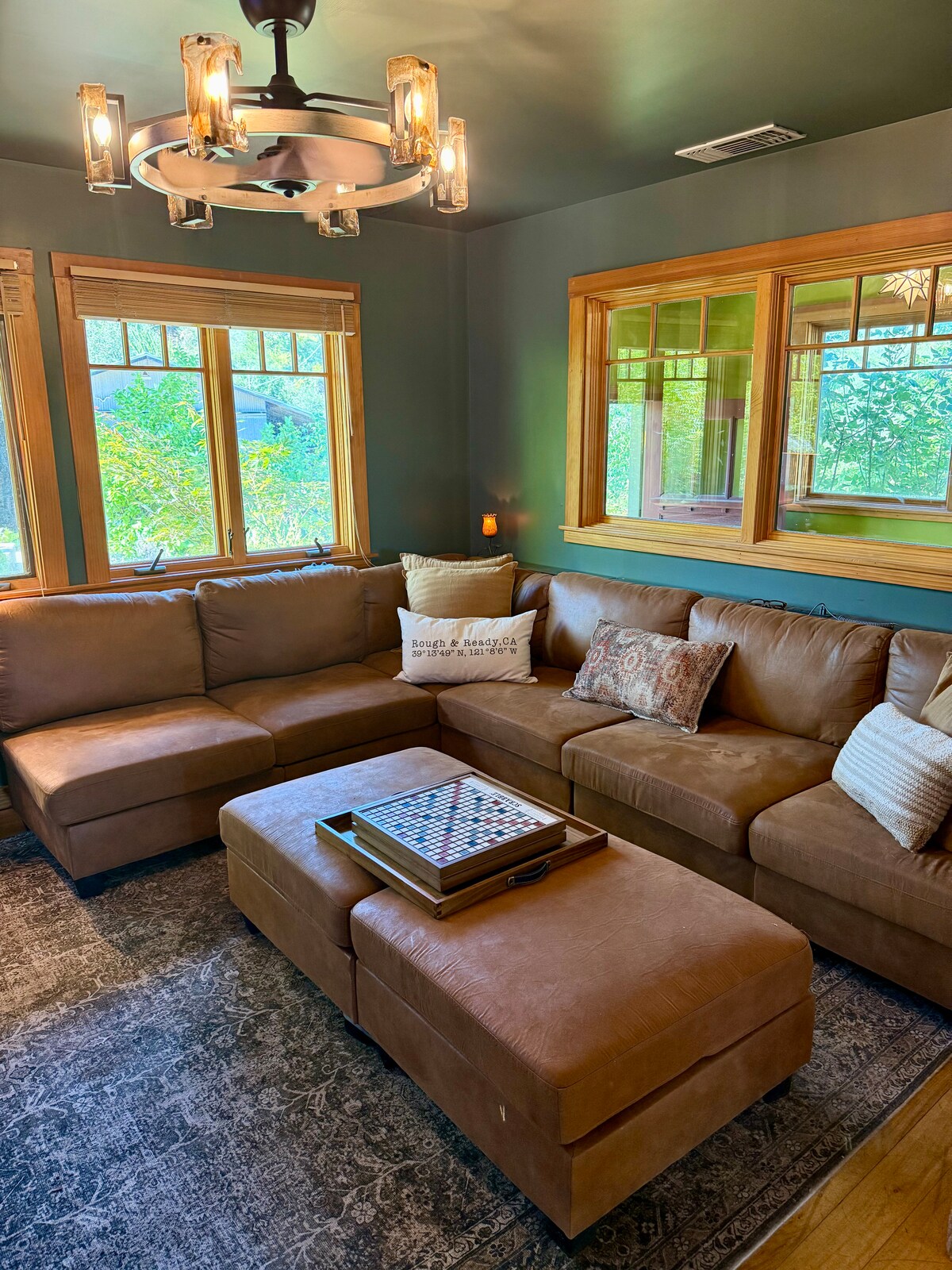 Successful Airbnb property: The Rough & Ready Ranch- 7 acre gorgeous property in Lake Tahoe / Truckee