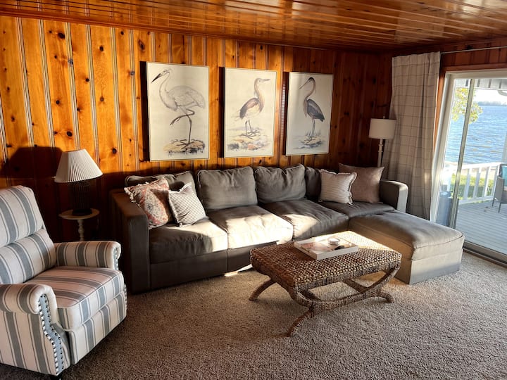 The Blue Jay 5bed 2bath - Indian Lake, OH