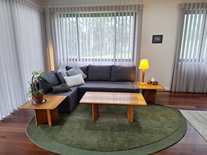 Lakeside Retreat - Newcastle