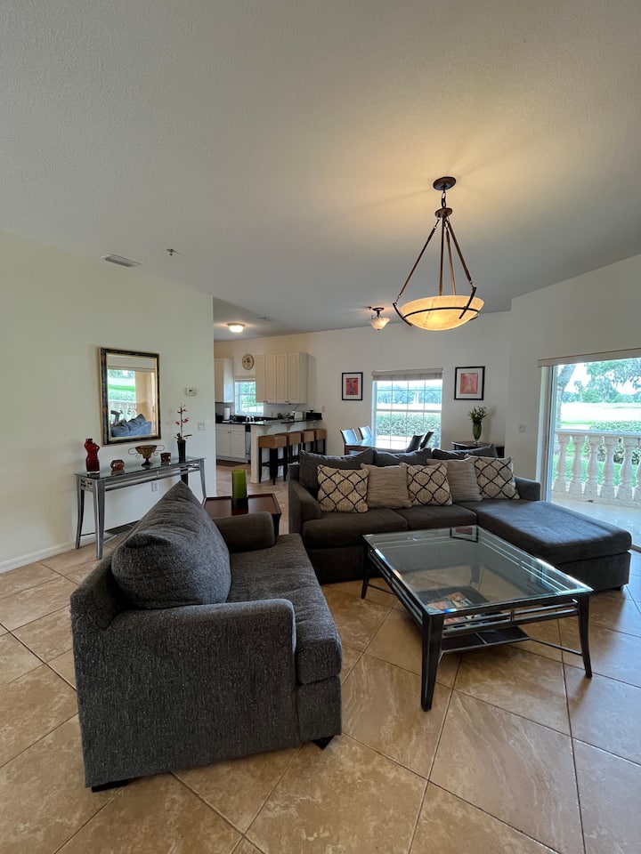 Condo Near Golfing, Biking, And Lake Hernando - Inverness, FL