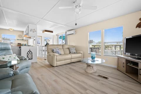 Captain’s Canal Cottage