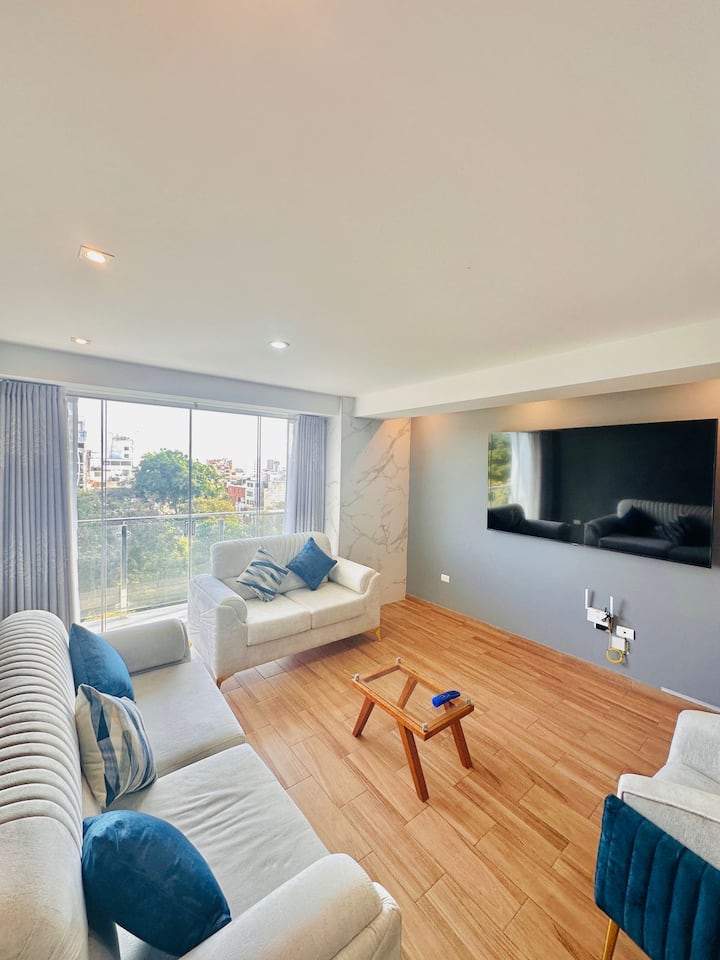 Apartamento Exclusivo Con Hermosa Vista Panorámica - Peru