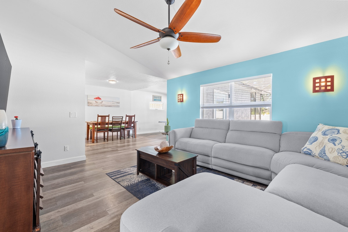 Successful Airbnb property: Private Pool Oasis Near Clearwater Beach and Golf in Pinellas Park