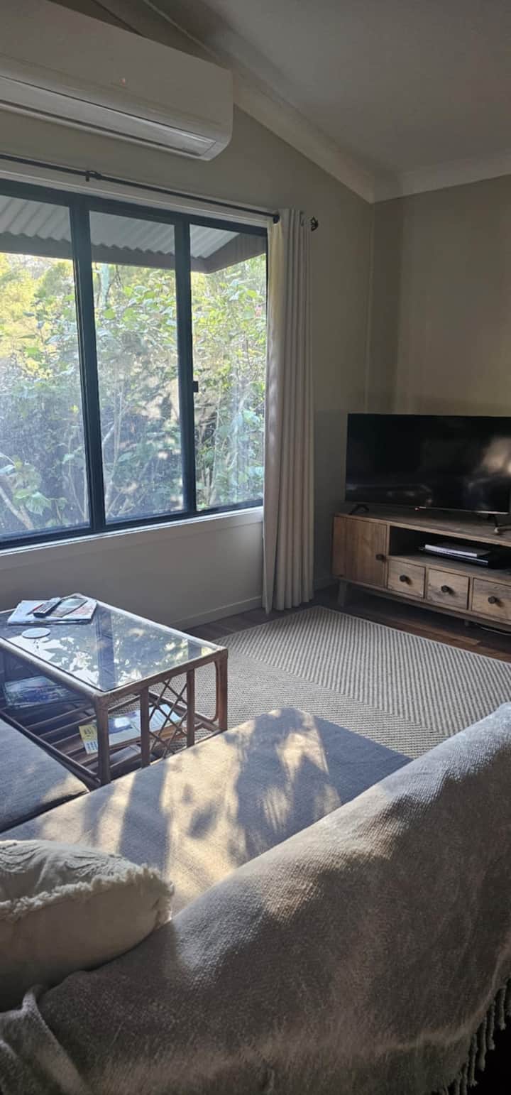 Kookaburra Retreat + Free Wifi+free Netflix - Russell Island