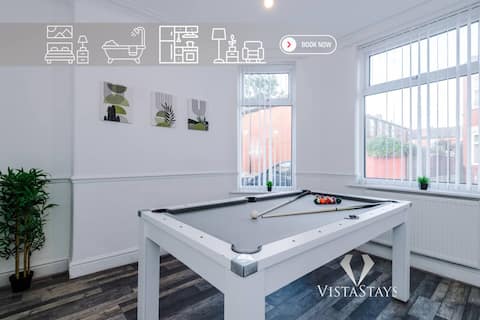Top Airbnb: Pool Table | Contractor Stay | Mon–Fri 10% Off in Moston & Harpurhey