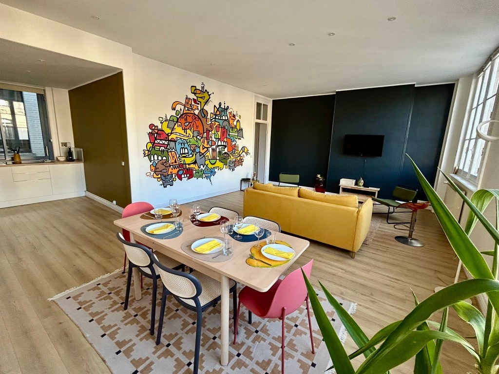 Annonce Airbnb populaire: Beautiful 3-bedroom apartment in the center of Lille opposite the opera à Lille