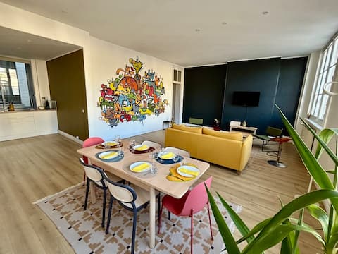 Popular Airbnb listing: Beautiful 3-bedroom apartment in the center of Lille opposite the opera in Lille