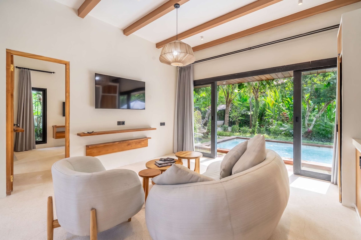 Villa in Ubud · ★4.84 · 2 bedrooms · 2 beds · 2 baths, συγκρίσιμο Airbnb