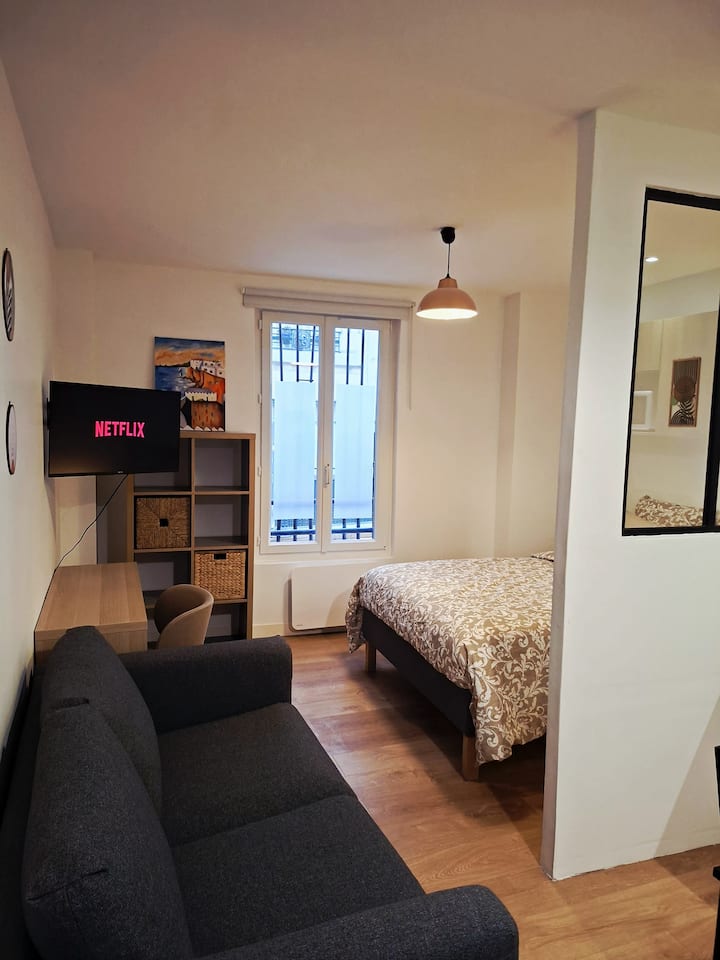 Charming Paris Nest Near Montmartre - Paris