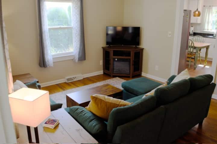 Wolf Hills Cottage - Abingdon, VA