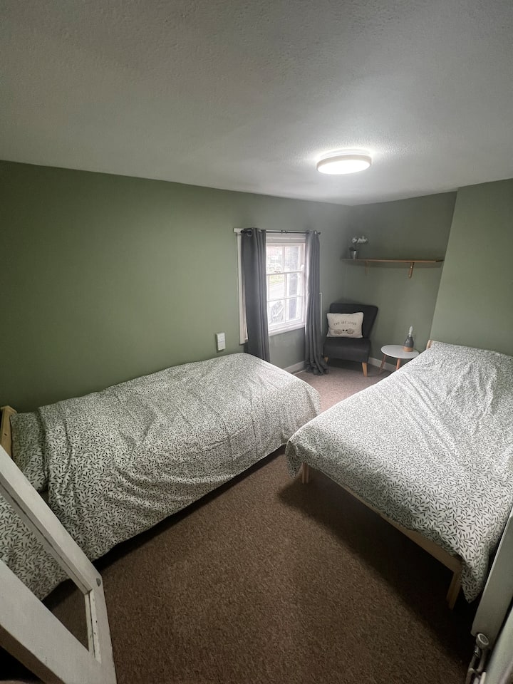 საძინებელი 1