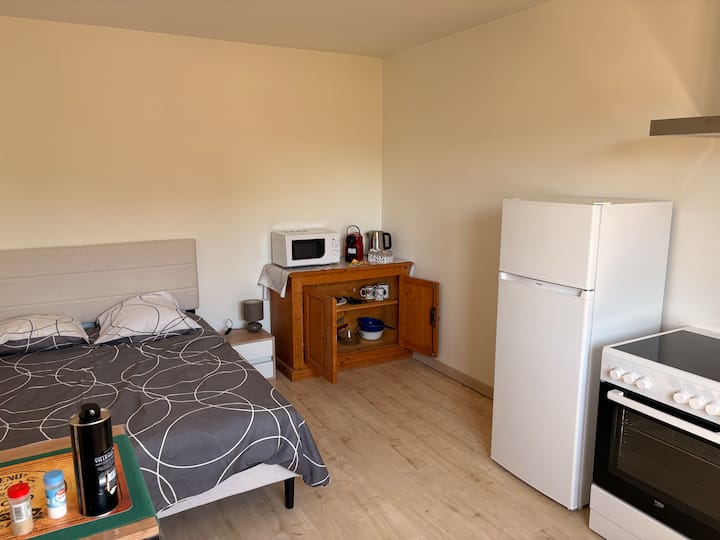 Logement 2 Pieces Proche Alpilles Et Luberon - Lambesc