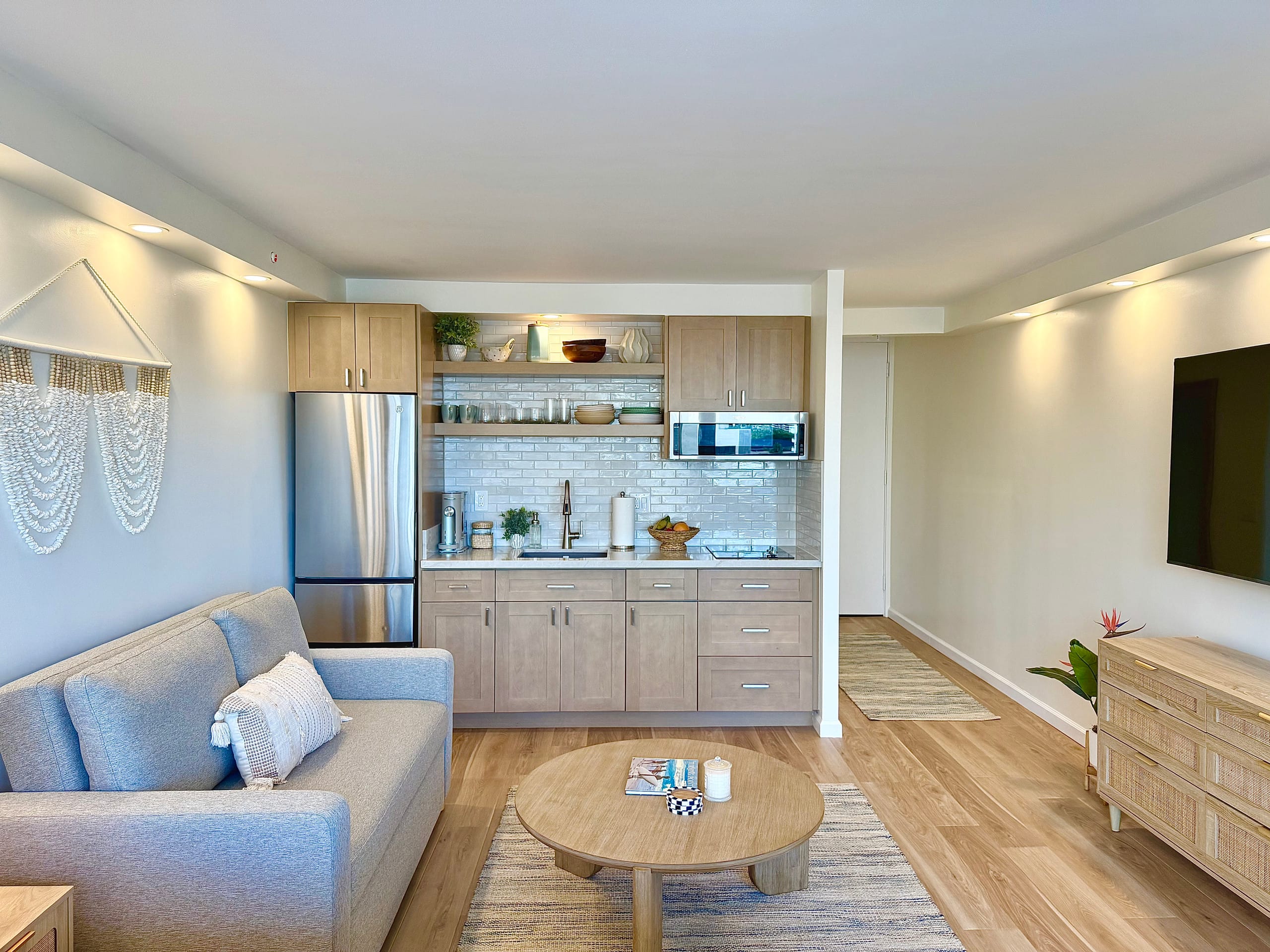 Island-Luxe Studio w/ Free Parking @ Marine Surf - Image 3