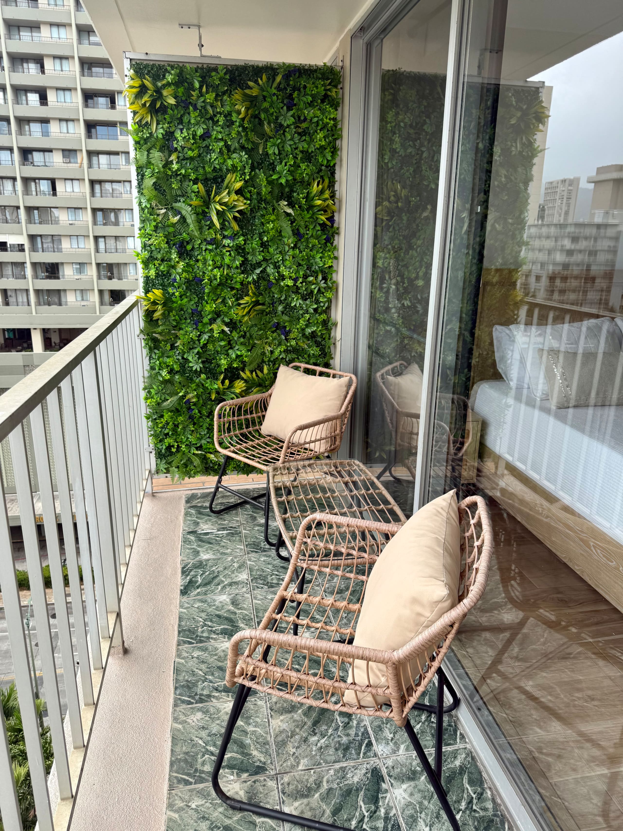 Island-Luxe Studio w/ Free Parking @ Marine Surf - Image 10