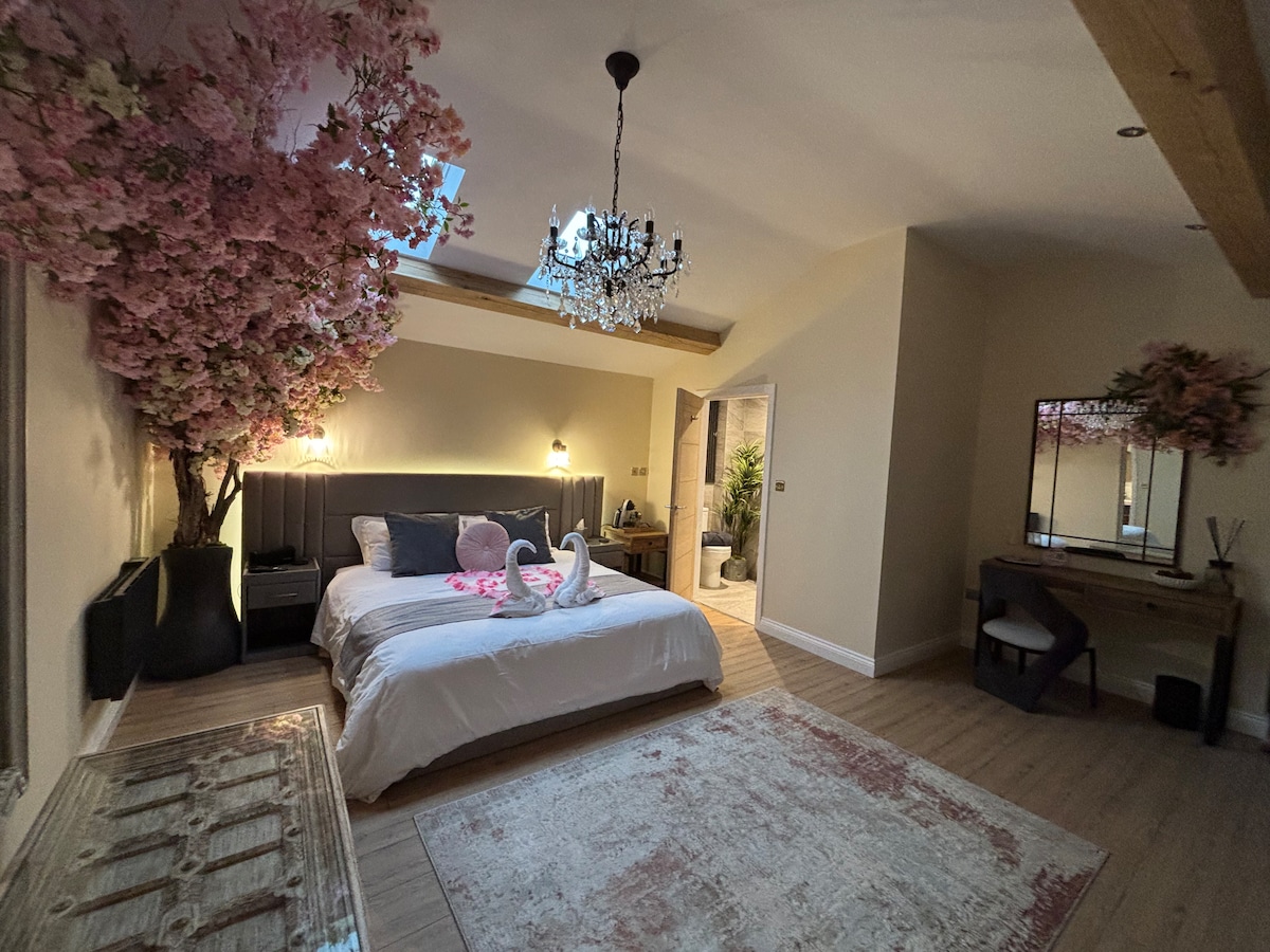 Top Airbnb: The Secret Snug in Cheshire West And Chester