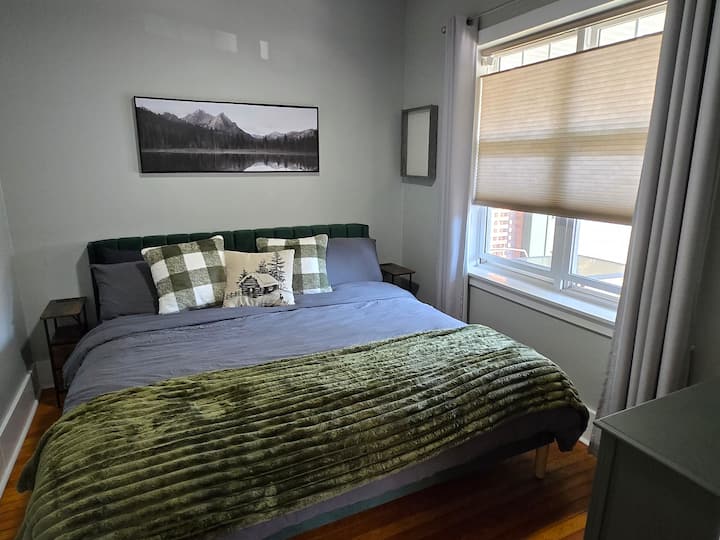 Habitación tamaño king en el piso principal 