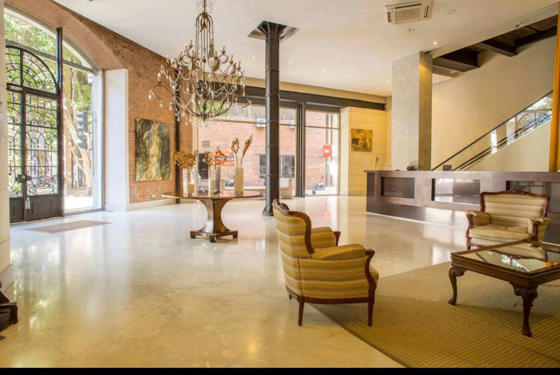 Loft apartment in Monserrat